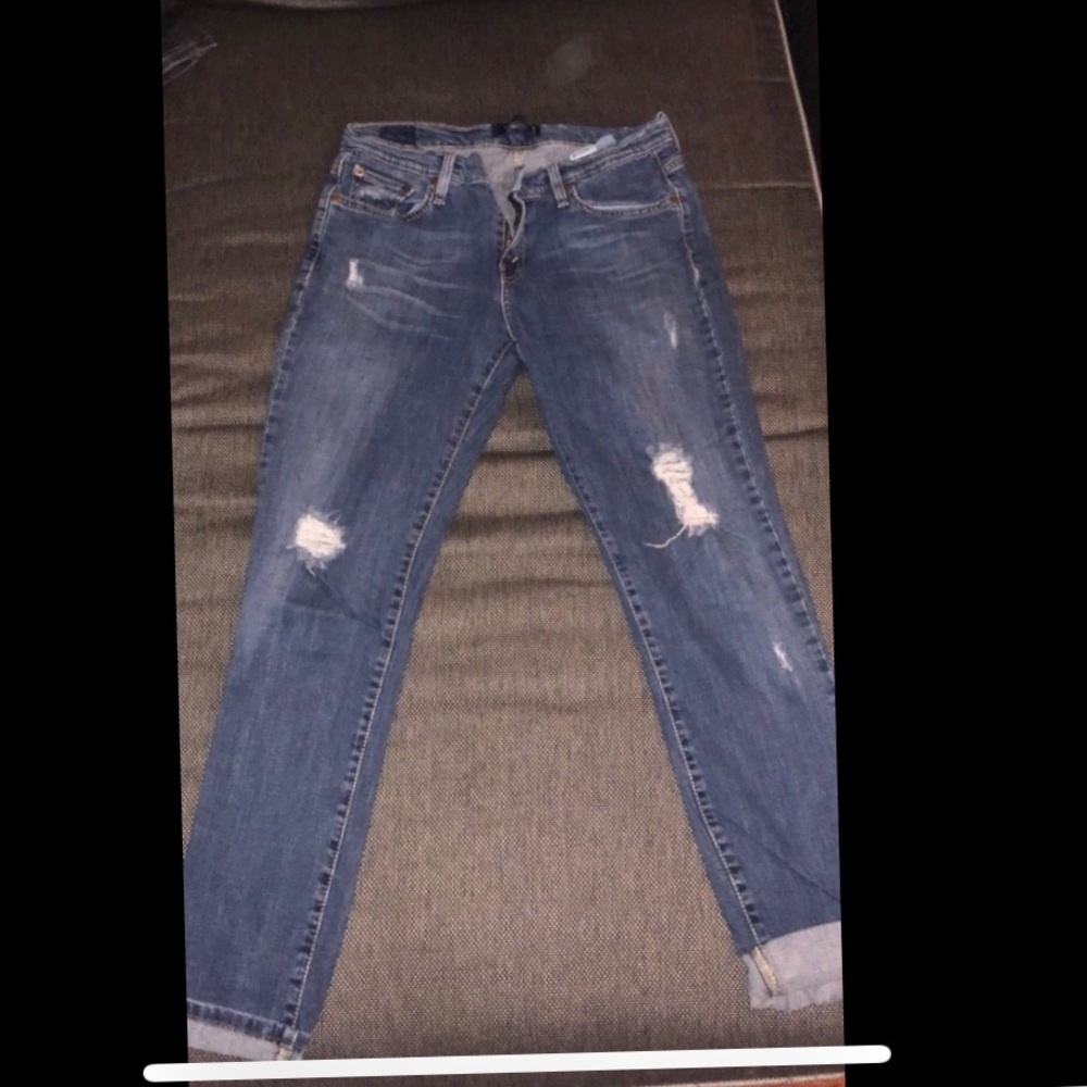 Size 7 Levi's Boyfriend Jeans (women’s)